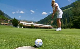 Quellenhof Golfwochen für Ihren speziellen Golfurlaub in Südtirol